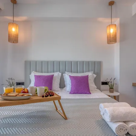 Апартаменты The White House Luxurious & The Little White House Koukounara (Chania)